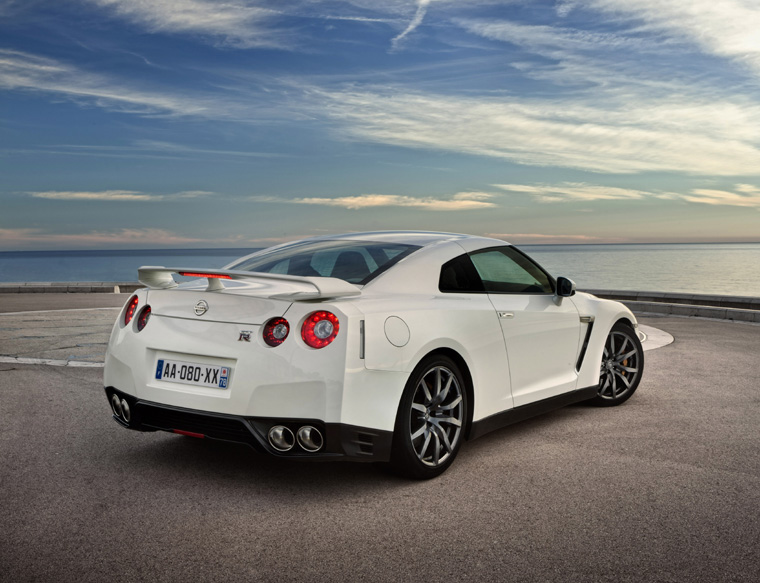 2011 Nissan GT-R Picture